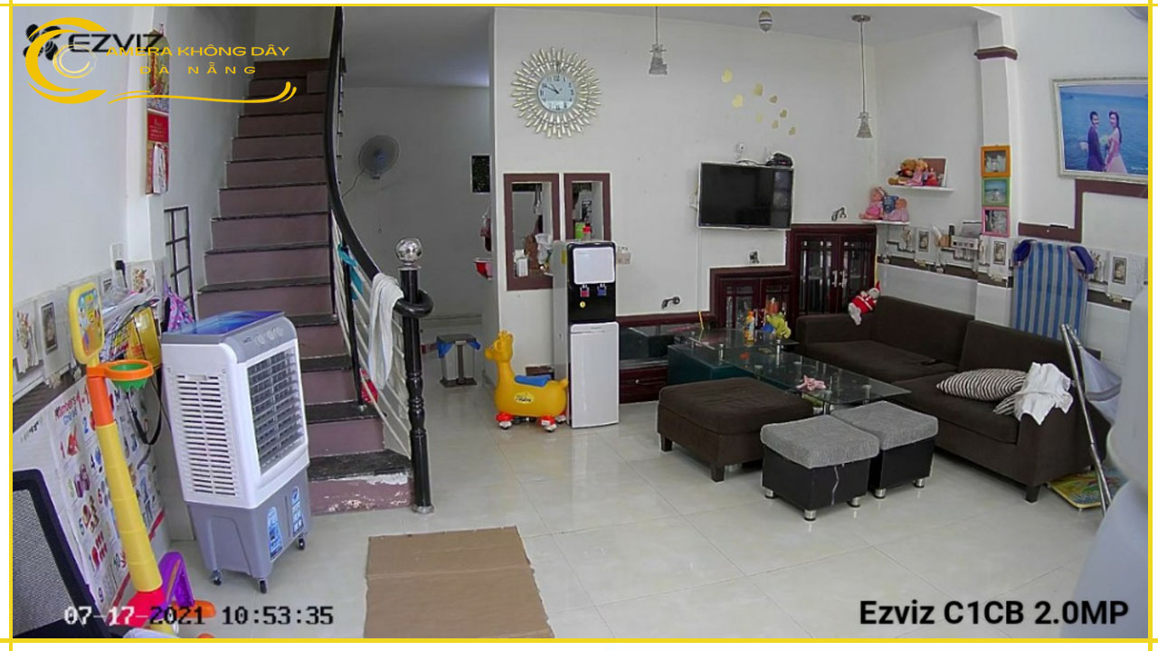 camera-wifi-an-ninh-ezviz-c1c-trong-nha-co-dinh-2