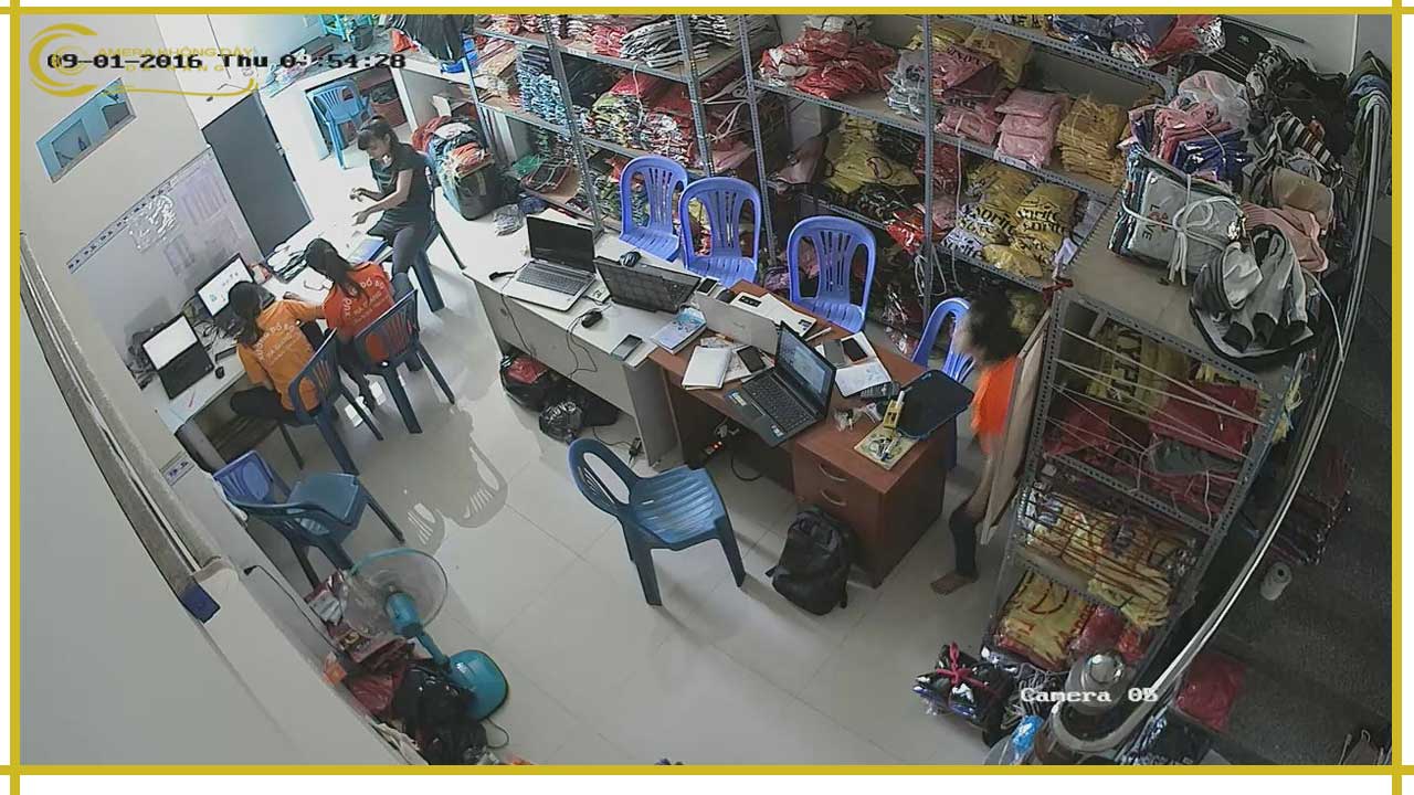 camera-wifi-an-ninh-yoosee-2-mat-trong-nha-man-hinh-xoay-360-do-22