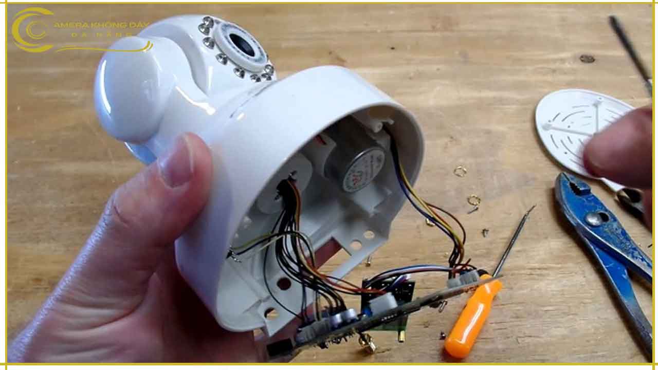 sua-chua-nang-cap-bao-tri-camera-quan-sat-chuyen-nghiep-tai-da-nang