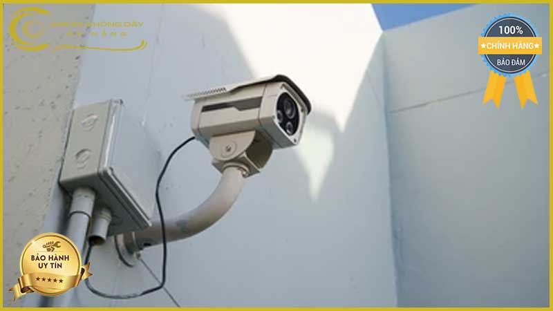 lap-dat-camera-giam-sat-tai-duong-dao-cam-moc-2