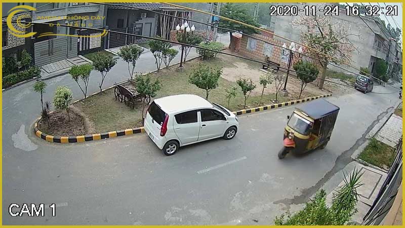 camera-ip-ptz-hikvision-ds-2df8250i5x-aelw-ngoai-troi-2mp-2