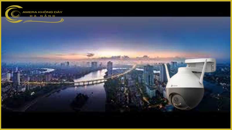 camera-ezviz-cs-c8w-va-viec-giam-sat-cac-khu-vuc-co-nhieu-nguoi-qua-lai-1