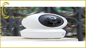 lap-dat-camera-ezviz-c6n-trong-khuon-vien-san-vuon-1