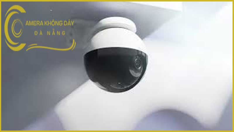 tinh-nang-xoay-360-do-cua-camera-ezviz-cs-c8w-loi-ich-va-cach-su-dung-1
