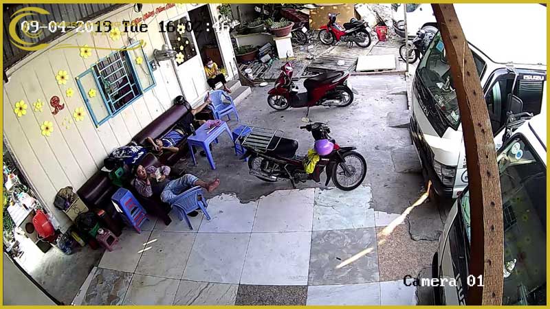 camera-wifi-an-ninh-dahua-dh-p5d-5f-pv-ngoai-troi-10mp-xoay-360-2