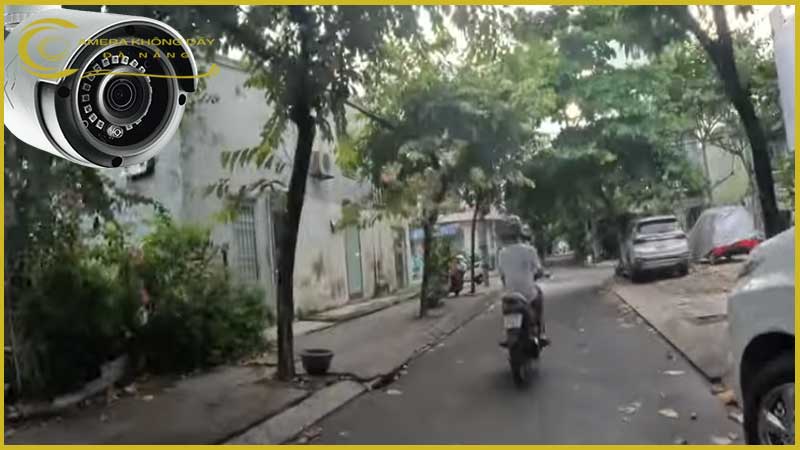lap-dat-camera-giam-sat-an-ninh-tai-duong-dang-tran-con-2