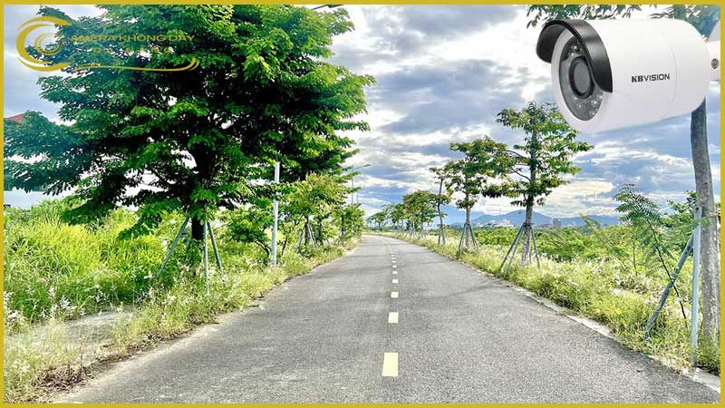 lap-dat-camera-giam-sat-an-ninh-tai-duong-giang-huong-1-2