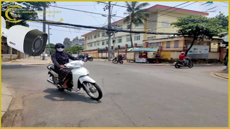 lap-dat-camera-giam-sat-an-ninh-tai-duong-lam-hoanh-2