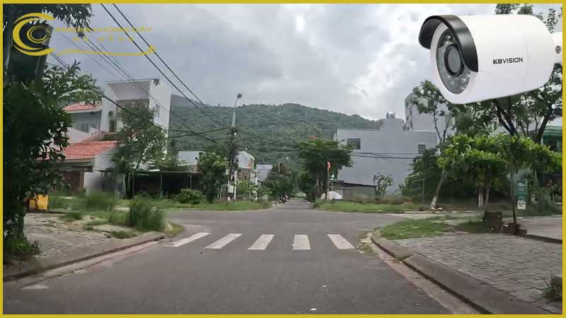 lap-dat-camera-giam-sat-an-ninh-tai-duong-le-van-huan-2