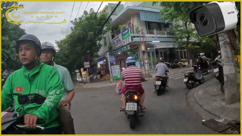 lap-dat-camera-giam-sat-an-ninh-tai-duong-nguyen-cong-tru-2