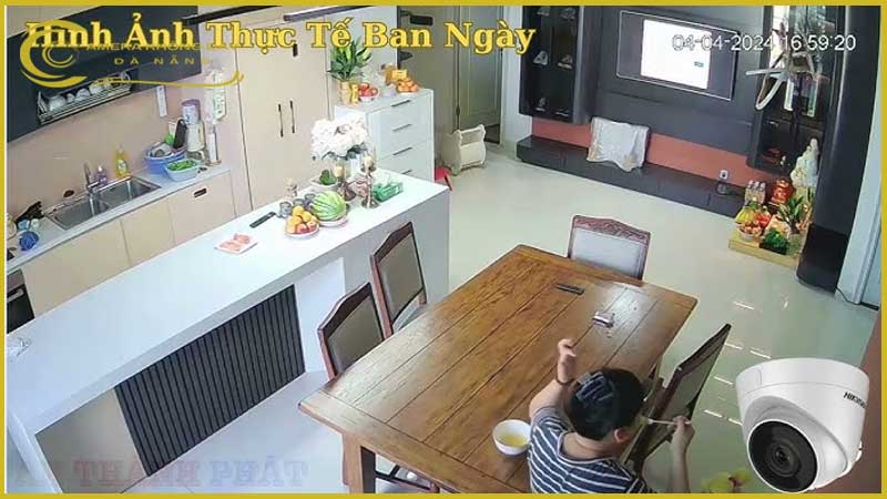 lap-dat-camera-giam-sat-an-ninh-tai-duong-nguyen-phong-sac-3