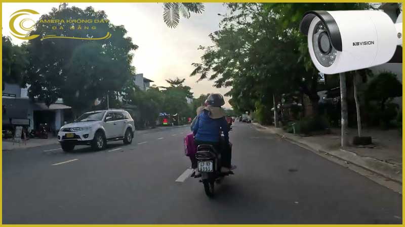 lap-dat-camera-giam-sat-an-ninh-tai-duong-nguyen-phuoc-tan-2